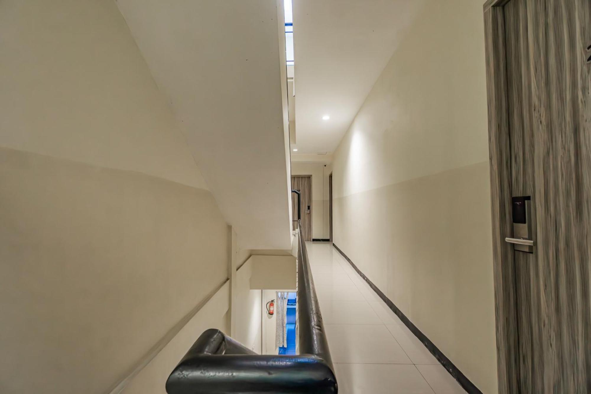 Ace Business Hotel Galaxy Surabaya Dış mekan fotoğraf